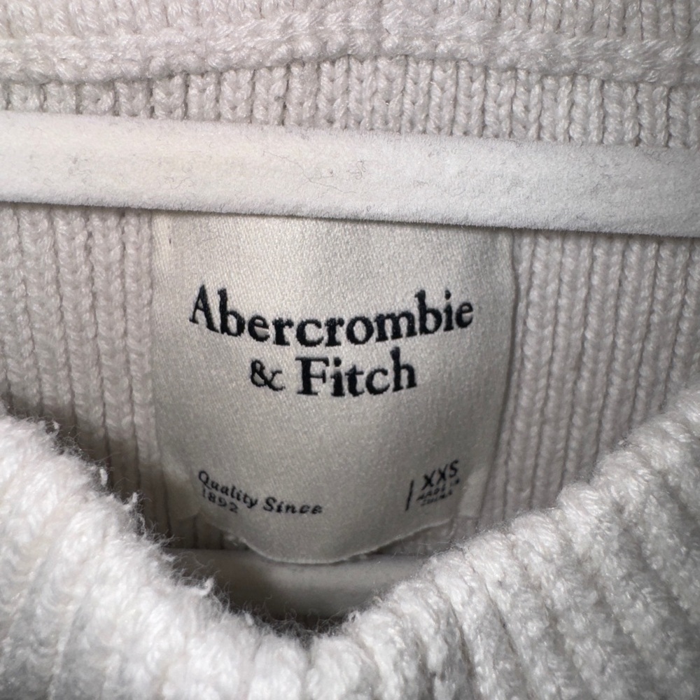 Abercrombie Women’s Striped Cream and Tan Sweater - Picture 4 of 7